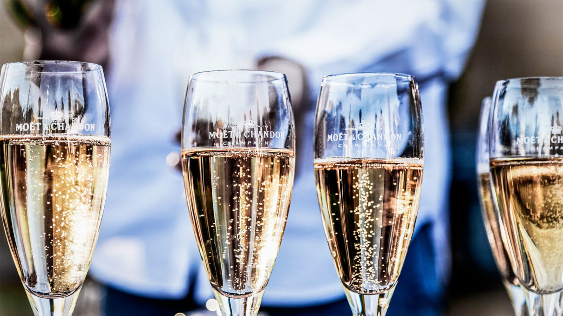 Sparkling wines: how are Champagne, Prosecco and Cava made?